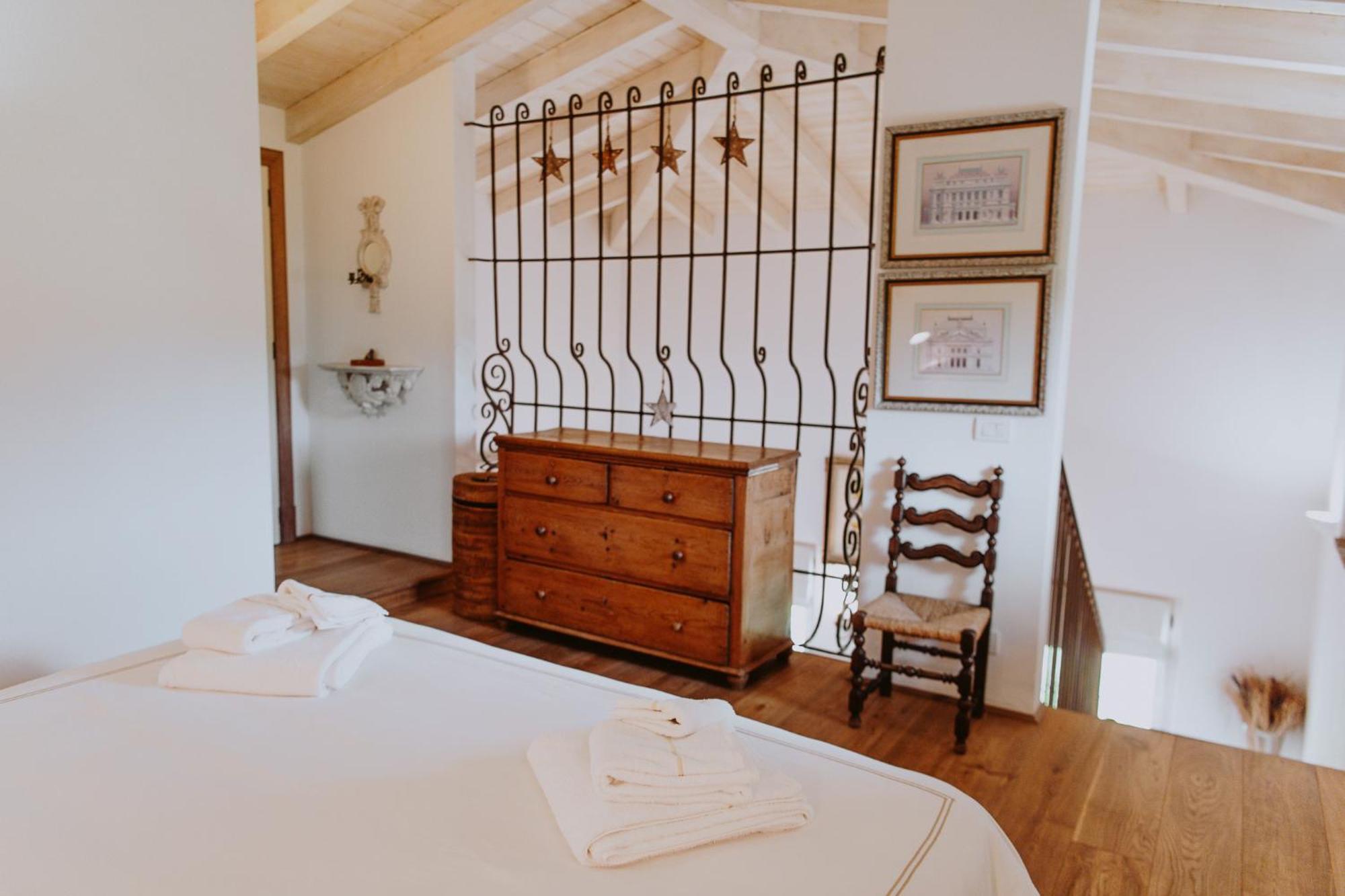 Relais De Charme Le Videlle Guest House Raffa Bagian luar foto
