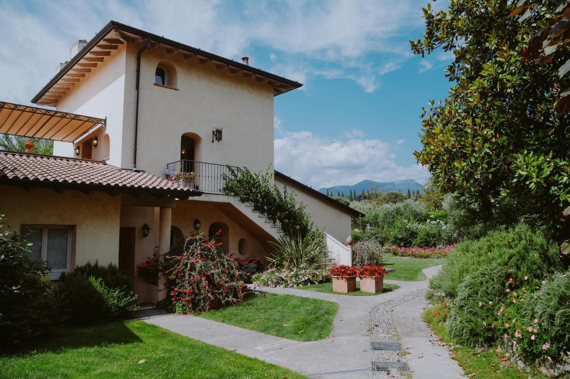 Relais De Charme Le Videlle Guest House Raffa Bagian luar foto